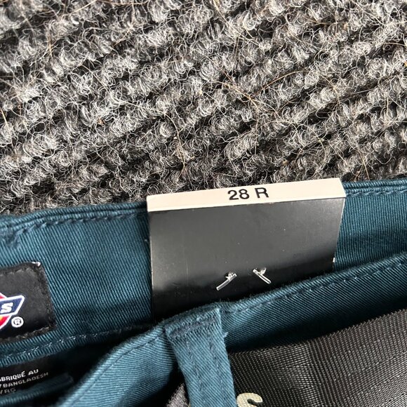 Size 28R - Brand New Dickies Blue-Green Relaxed Fit Cropped Women's Cargo Pants - Picture 7 of 8
